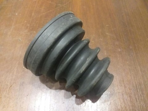 OSŁONA PRZEGUBU PÓŁOSI NAPĘDOWEJ LKTB003