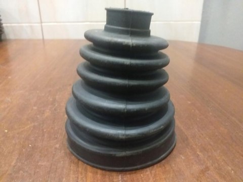 OSŁONA PRZEGUBU PÓŁOSI NAPĘDOWEJ LKTB004