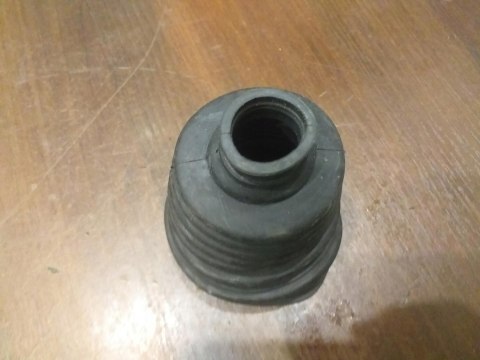 OSŁONA PRZEGUBU PÓŁOSI NAPĘDOWEJ LKTB1002