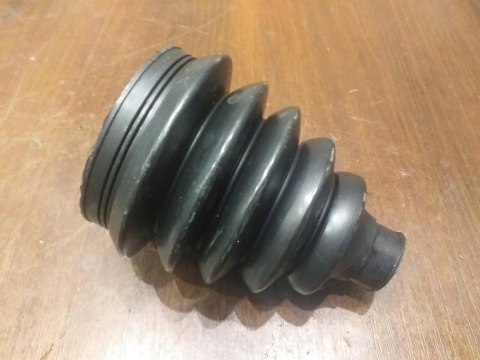 OSŁONA PRZEGUBU PÓŁOSI NAPĘDOWEJ T1X320