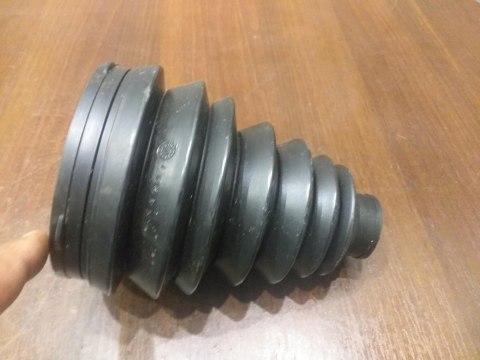 OSŁONA PRZEGUBU PÓŁOSI NAPĘDOWEJ T1X407