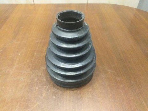 OSŁONA PRZEGUBU PÓŁOSI NAPĘDOWEJ T1X472