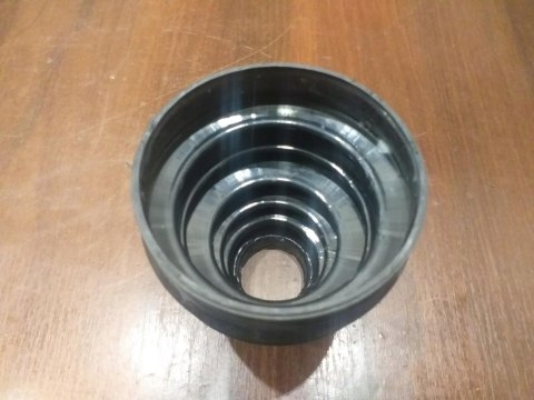 OSŁONA PRZEGUBU PÓŁOSI NAPĘDOWEJ T1X472