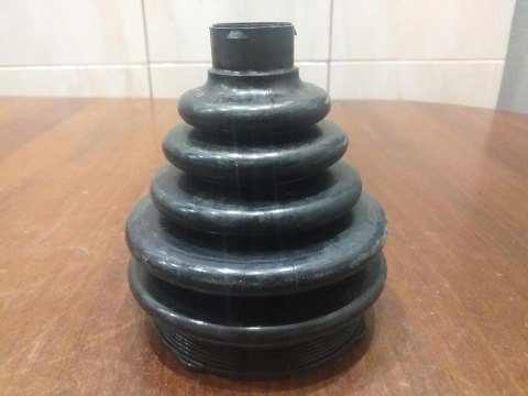 OSŁONA PRZEGUBU PÓŁOSI NAPĘDOWEJ T1X481