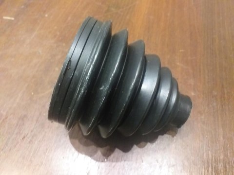 OSŁONA PRZEGUBU PÓŁOSI NAPĘDOWEJ T1X724