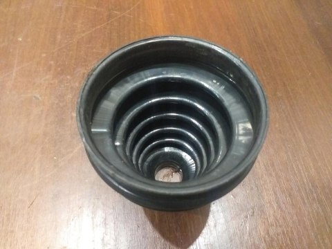 OSŁONA PRZEGUBU PÓŁOSI NAPĘDOWEJ T1X917