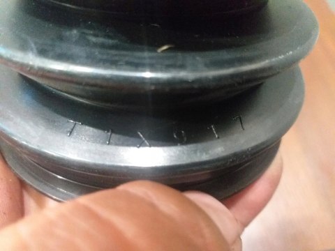 OSŁONA PRZEGUBU PÓŁOSI NAPĘDOWEJ T1X917