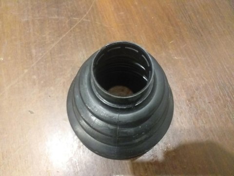 OSŁONA PRZEGUBU PÓŁOSI NAPĘDOWEJ T2X461