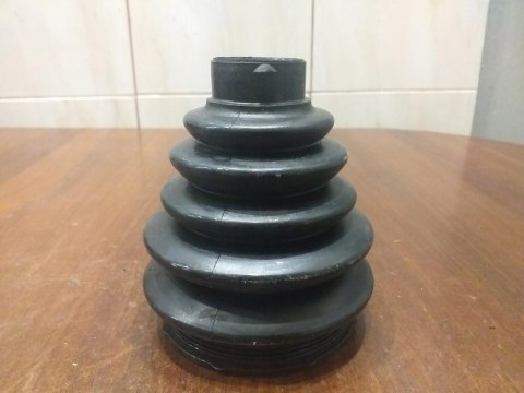 OSŁONA PRZEGUBU PÓŁOSI NAPĘDOWEJ T2X461