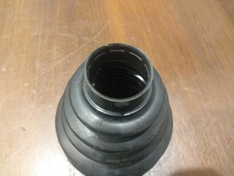 OSŁONA PRZEGUBU PÓŁOSI NAPĘDOWEJ T2X461