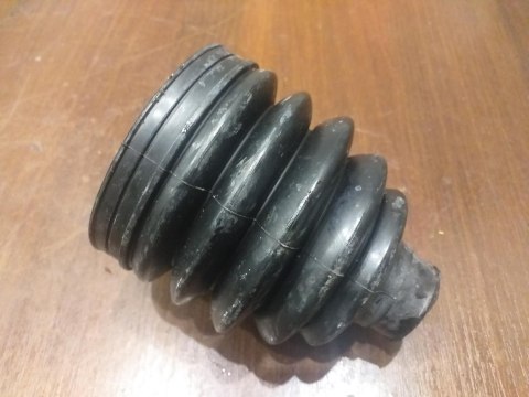 OSŁONA PRZEGUBU PÓŁOSI NAPĘDOWEJ T3X317