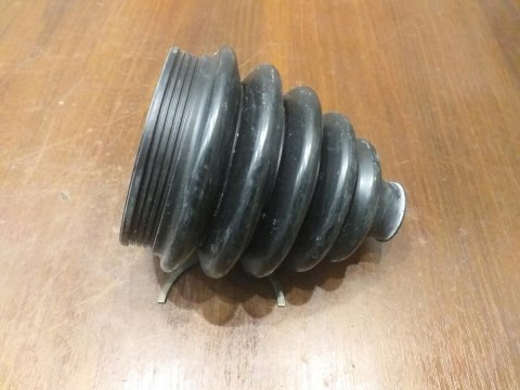 OSŁONA PRZEGUBU AUDI A4 B5 A6 VW PASSAT B5 OSŁONA PRZEGUBU AUDI A4 B5 A6 VW PASSAT B5