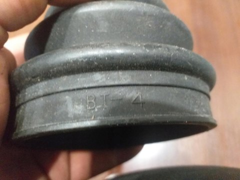 OSŁONA PRZEGUBU PÓŁOSI BT-4 OSŁONA PRZEGUBU PÓŁOSI BT-4