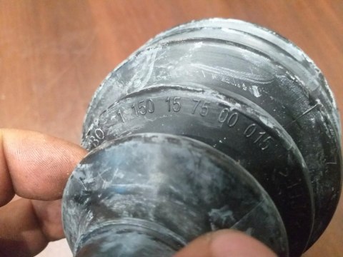 OSŁONA PRZEGUBU PÓŁOSI GKN BO 1150157500015 9007 OSŁONA PRZEGUBU PÓŁOSI GKN BO 1150157500015 9007