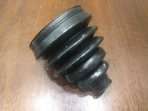 OSŁONA PRZEGUBU PÓŁOSI GKN BO 1150157500015 9007 OSŁONA PRZEGUBU PÓŁOSI GKN BO 1150157500015 9007