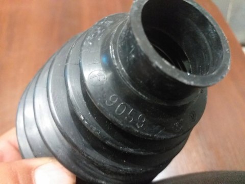 OSŁONA PRZEGUBU PÓŁOSI NAPĘDOWEJ 1F9059