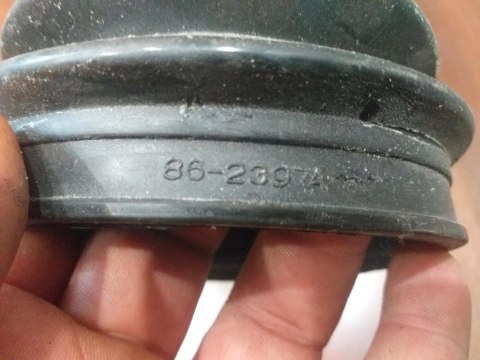OSŁONA PRZEGUBU PÓŁOSI NAPĘDOWEJ 86-23974 OSŁONA PRZEGUBU PÓŁOSI NAPĘDOWEJ 86-23974