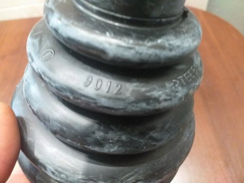 OSŁONA PRZEGUBU PÓŁOSI NAPĘDOWEJ 9012 OSŁONA PRZEGUBU PÓŁOSI NAPĘDOWEJ 9012