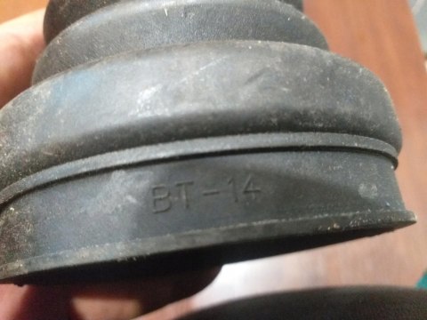 OSŁONA PRZEGUBU PÓŁOSI NAPĘDOWEJ BT-14 OSŁONA PRZEGUBU PÓŁOSI NAPĘDOWEJ BT-14