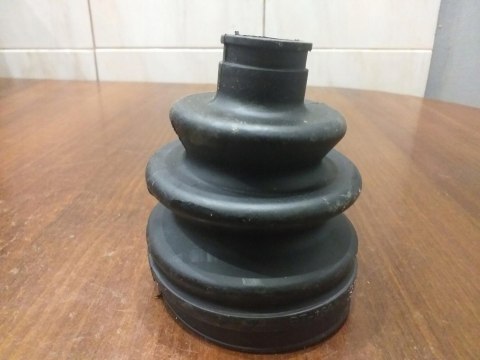 OSŁONA PRZEGUBU PÓŁOSI NAPĘDOWEJ BT-164 OSŁONA PRZEGUBU PÓŁOSI NAPĘDOWEJ BT-164
