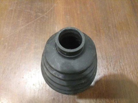 OSŁONA PRZEGUBU PÓŁOSI NAPĘDOWEJ BT-198 OSŁONA PRZEGUBU PÓŁOSI NAPĘDOWEJ BT-198