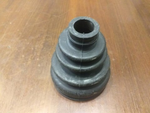 OSŁONA PRZEGUBU PÓŁOSI NAPĘDOWEJ BT-77 OSŁONA PRZEGUBU PÓŁOSI NAPĘDOWEJ BT-77
