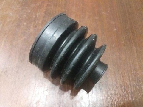 OSŁONA PRZEGUBU PÓŁOSI NAPĘDOWEJ C-6010 OSŁONA PRZEGUBU PÓŁOSI NAPĘDOWEJ C-6010