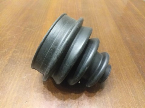 OSŁONA PRZEGUBU PÓŁOSI NAPĘDOWEJ C-6123