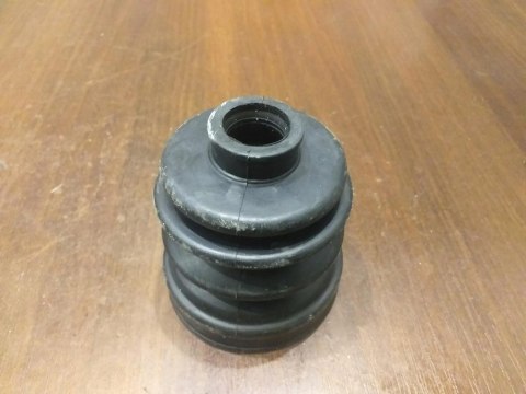 OSŁONA PRZEGUBU PÓŁOSI NAPĘDOWEJ C-6142