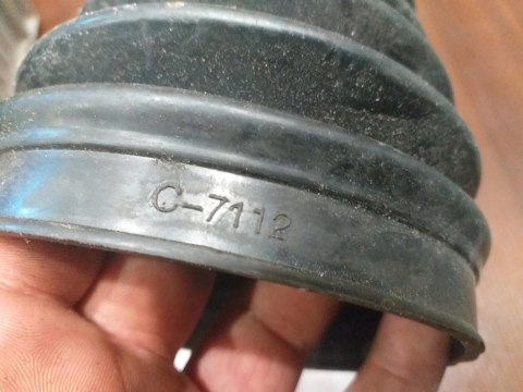 OSŁONA PRZEGUBU PÓŁOSI NAPĘDOWEJ C-7112 OSŁONA PRZEGUBU PÓŁOSI NAPĘDOWEJ C-7112