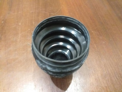 OSŁONA PRZEGUBU PÓŁOSI NAPĘDOWEJ GKN 1151007500008 OSŁONA PRZEGUBU PÓŁOSI NAPĘDOWEJ GKN 1151007500008