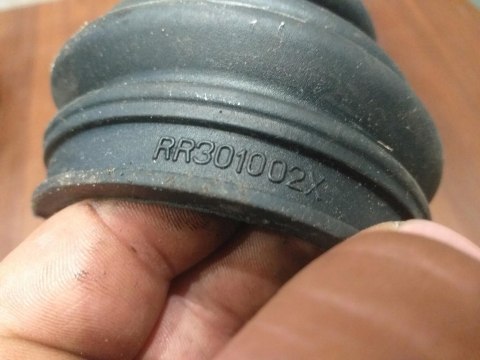 OSŁONA PRZEGUBU PÓŁOSI NAPĘDOWEJ RR301002X OSŁONA PRZEGUBU PÓŁOSI NAPĘDOWEJ RR301002X