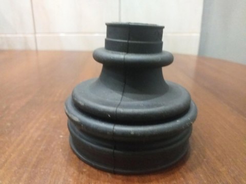 OSŁONA PRZEGUBU PÓŁOSI NAPĘDOWEJ RR301002X OSŁONA PRZEGUBU PÓŁOSI NAPĘDOWEJ RR301002X
