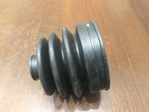 OSŁONA PRZEGUBU PÓŁOSI NAPĘDOWEJ RR387201 OSŁONA PRZEGUBU PÓŁOSI NAPĘDOWEJ RR387201