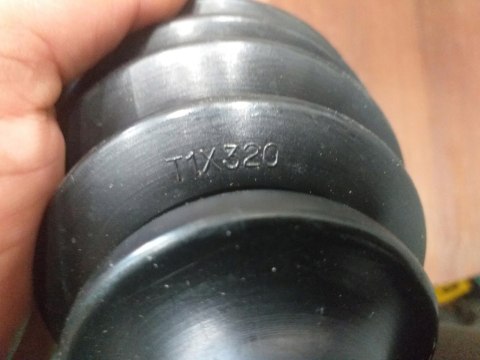OSŁONA PRZEGUBU PÓŁOSI NAPĘDOWEJ T1X320 OSŁONA PRZEGUBU PÓŁOSI NAPĘDOWEJ T1X320