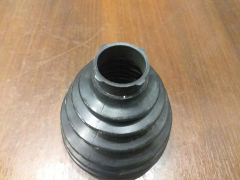 OSŁONA PRZEGUBU PÓŁOSI NAPĘDOWEJ T1X724