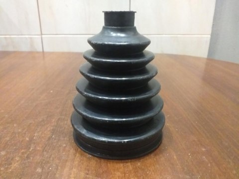 OSŁONA PRZEGUBU PÓŁOSI NAPĘDOWEJ T1X917