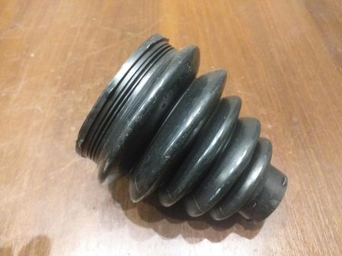 OSŁONA PRZEGUBU PÓŁOSI NAPĘDOWEJ T2X461 OSŁONA PRZEGUBU PÓŁOSI NAPĘDOWEJ T2X461