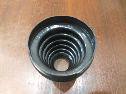 OSŁONA PRZEGUBU PÓŁOSI NAPĘDOWEJ T2X650 OSŁONA PRZEGUBU PÓŁOSI NAPĘDOWEJ T2X650