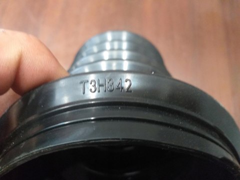 OSŁONA PRZEGUBU PÓŁOSI NAPĘDOWEJ T3H342 OSŁONA PRZEGUBU PÓŁOSI NAPĘDOWEJ T3H342