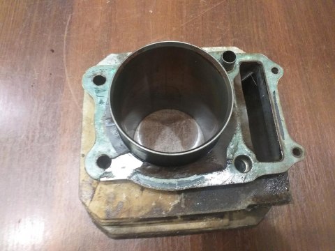 CYLINDER HONDA TRX 300 4X4 BIG RED CYLINDER HONDA TRX 300 4X4 BIG RED