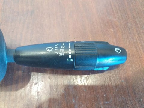 PRZEŁĄCZNIK WYCIERACZEK DAEWOO NUBIRA PRZEŁĄCZNIK WYCIERACZEK DAEWOO NUBIRA