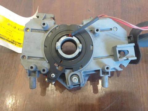 PRZEŁĄCZNIK WYCIERACZEK RENAULT SCENIC I FL PRZEŁĄCZNIK WYCIERACZEK RENAULT SCENIC I FL