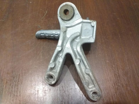 SET PODNÓŻEK YAMAHA FZR 1000 3GM