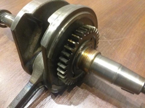 WAŁ KORBOWY KORBOWÓD HONDA TRX 300 4X4 BIG RED