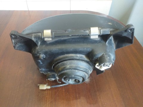LAMPA REFLEKTOR PRZÓD KAWASAKI GPZ 600 LAMPA REFLEKTOR PRZÓD KAWASAKI GPZ 600