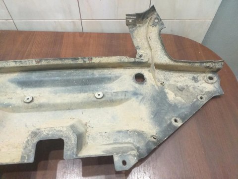 OSŁONA OBUDOWA WYPEŁNIENIE LINHAI HYTRACK 550 OSŁONA OBUDOWA WYPEŁNIENIE LINHAI HYTRACK 550