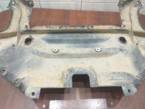 OSŁONA OBUDOWA WYPEŁNIENIE LINHAI HYTRACK 550 OSŁONA OBUDOWA WYPEŁNIENIE LINHAI HYTRACK 550