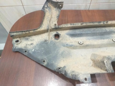 OSŁONA OBUDOWA WYPEŁNIENIE LINHAI HYTRACK 550 OSŁONA OBUDOWA WYPEŁNIENIE LINHAI HYTRACK 550