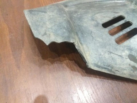 OSŁONA WYPEŁNIENIE PLASTIK LINHAI HYTRACK 550 OSŁONA WYPEŁNIENIE PLASTIK LINHAI HYTRACK 550